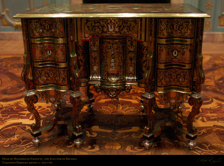 Desk_MaximilianEmanuel_1738LG