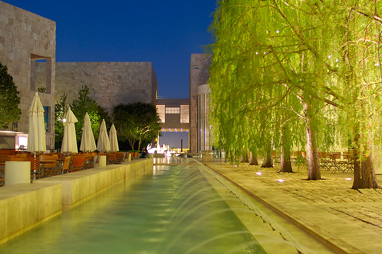 LongPool_ArchingJets_GettyCenter_HS9709