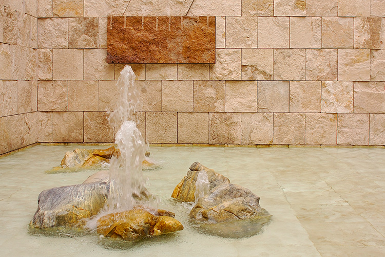 OpenAirPool_GettyCenter_HS4582