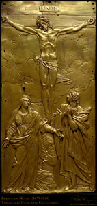 Mochi_TabernacleDoor_wCrucifixion_HS9443