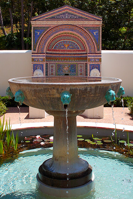 Mosaic-ShellFountain_EastGarden_GettyVilla_HS3547