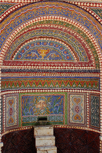 Mosaic-ShellFountain_EastGarden_GettyVilla_HS3549c