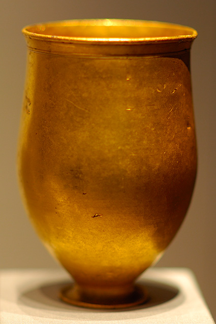 Roman_GoldBeaker_HS3757