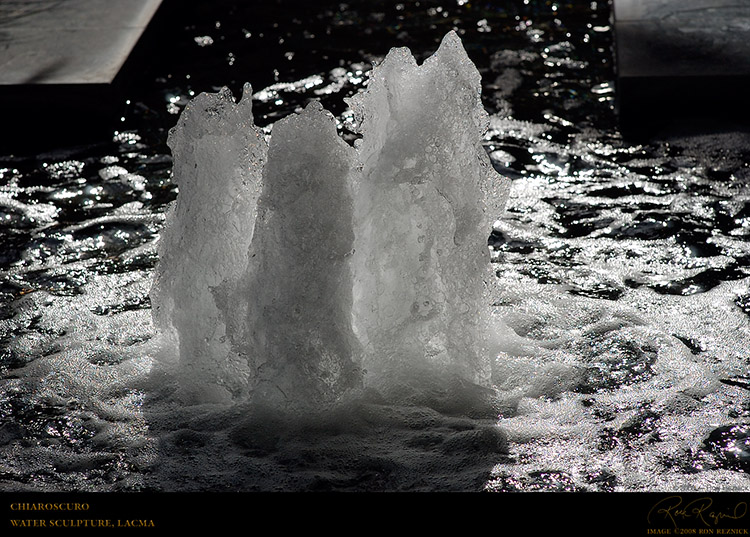 Chiaroscuro_WaterSculpture_3063