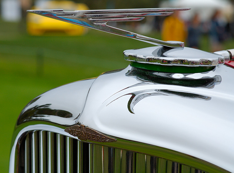 Duesenberg_33J_Ornament_X4457