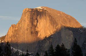 HalfDome_Alpenglow_2573