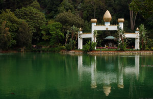 LakeShrine_9016
