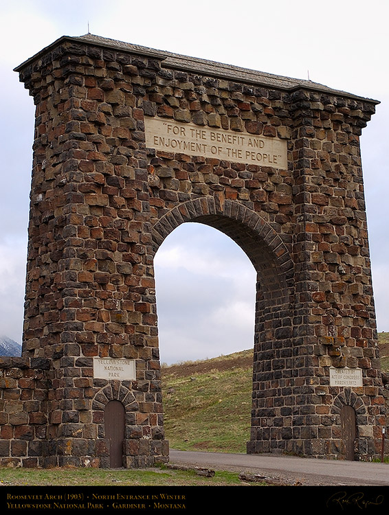 RooseveltArch_Yellowstone_5870M
