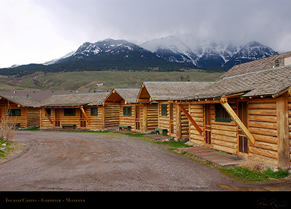 TouristCabins_GardinerMontana_6123