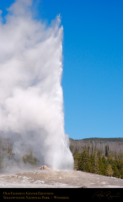 OldFaithful_Eruption_9595