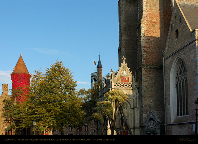 Gruuthuse_Towers_and_Paradise_Portal_OLV_2413