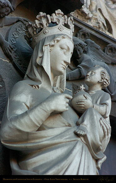 Madonna_and_Child_OLV_SouthEntrance_2496