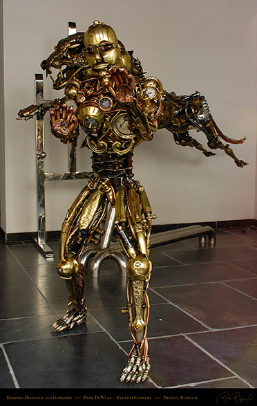 Kezanti_Keeping_Distance_Ezelstraat_2574