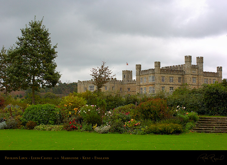 LeedsCastle_PavilionLawn_1618