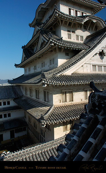 HimejiCastle_RoofDetail_0515