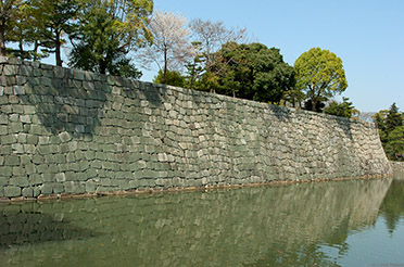 NijoCastle_Moat_9192