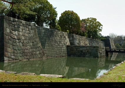 Nijo_Castle_Moat_9204