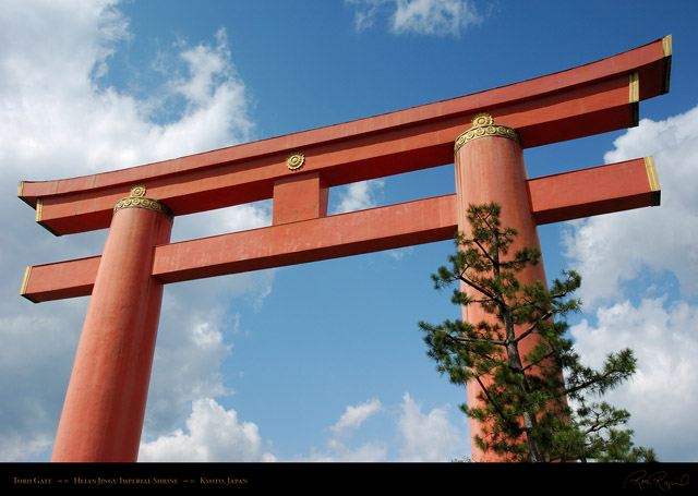 HeianShrine_Torii_9630