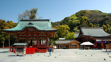 TsurugaokaHachimangu_Maiden_Wakamiya-sha_0632