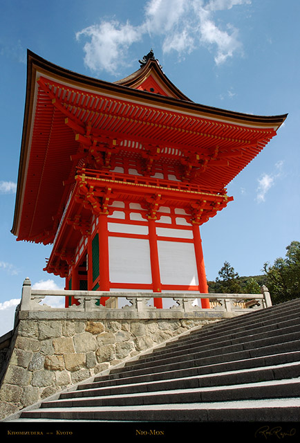 Kiyomizudera_NioMon_9527