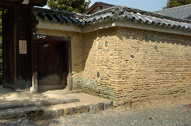 Tenryuji_Jisai-in_Gate_9249