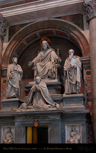 Monument_PiusVIII_7642M