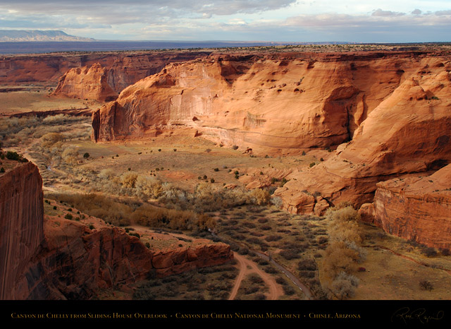 Canyon_de_Chelly_Sliding_House_Overlook_X10037