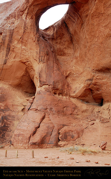 Monument_Valley_Eye_of_the_Sun_X1546