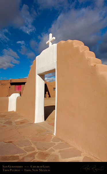 Taos_Pueblo_San_Geronimo_6571