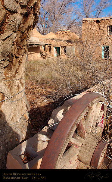 Ranchos_de_Taos_Plaza_Ruins_HS6474