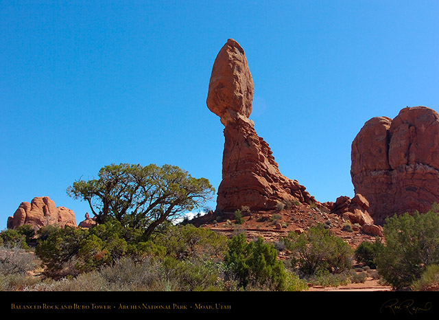 Balanced_Rock_and_Bubo_Tower_1567