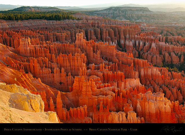 Bryce_Canyon_Inspiration_Point_at_Sunrise_X1792