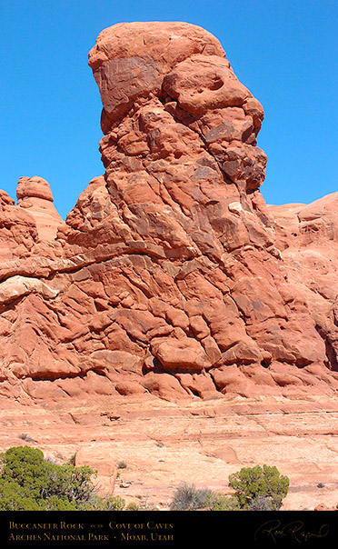 Buccaneer_Rock_Arches_NP_1587