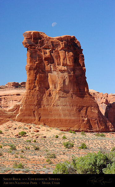 Sheep_Rock_Arches_NP_1554