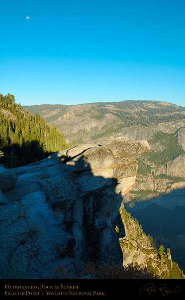 Overhanging_Rock_Sunrise_Glacier_Point_X6542