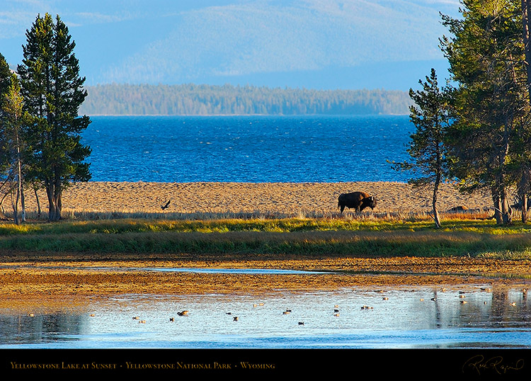 YellowstoneLake_atSunset_1112