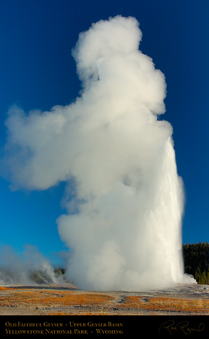 OldFaithful_Eruption_0556