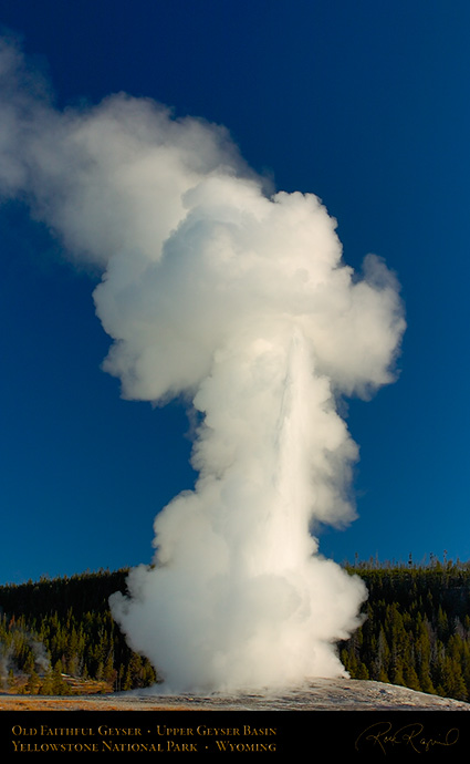 OldFaithful_atSunrise_0329