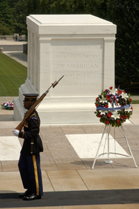 GuardingTheUnknownSoldier_3045